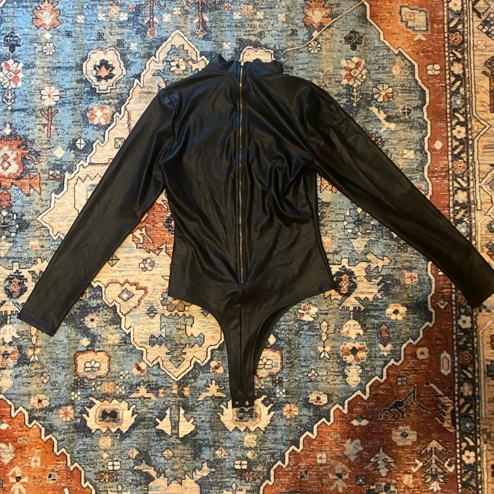 Black Pleather Bodysuit 🕵️‍♀️